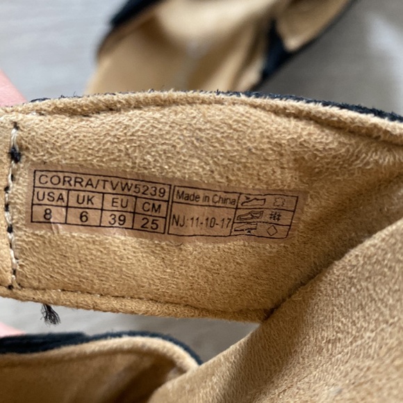 Vionic Corra Suede Wedge Sandals - Picture 6 of 8